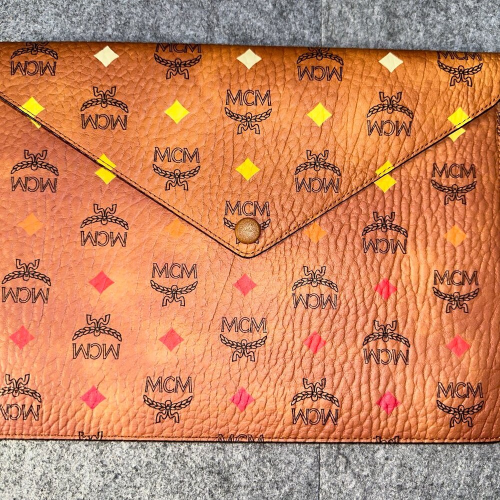 MCM Visetos Envelope iPad Sleeve + Cardholder Set (Unisex) Skyoptic Diamond